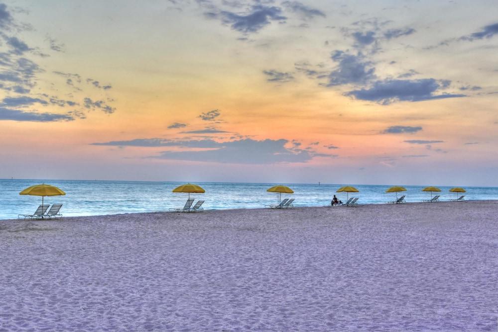 Sunset Vistas Two Bedroom Beachfront Suites photo 23