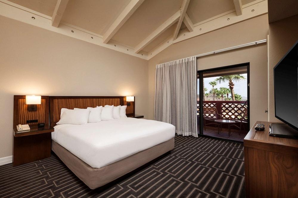 Hilton Phoenix Tapatio Cliffs Resort photo 15