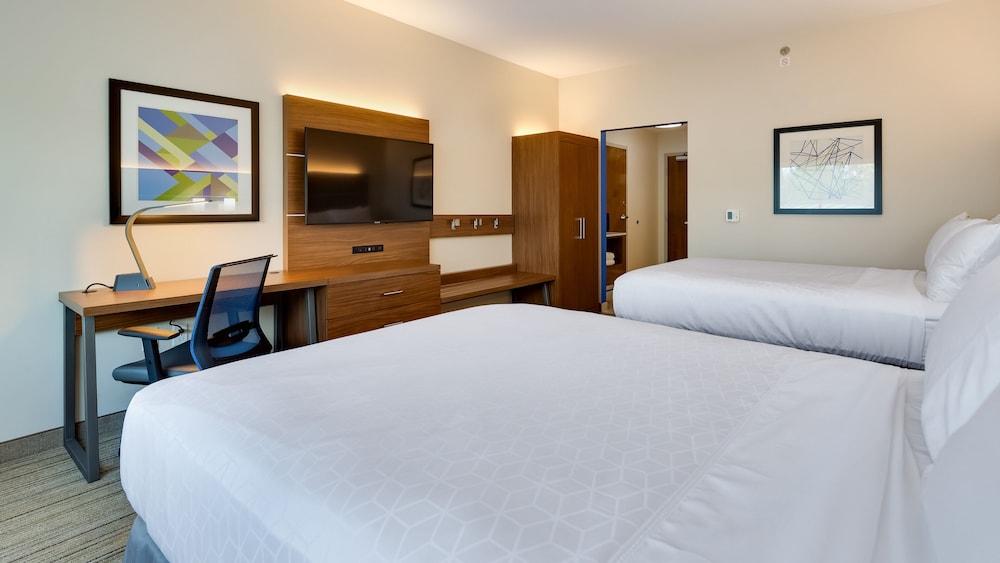 Holiday Inn Express & Suites Latta by IHG photo 46