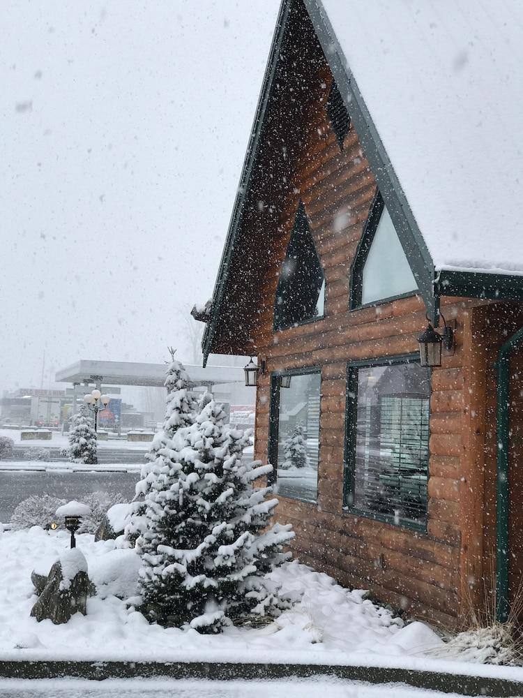 Sumas Mountain Lodge photo 55