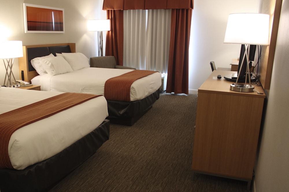 Holiday Inn Express Munising-Lakeview by IHG photo 10