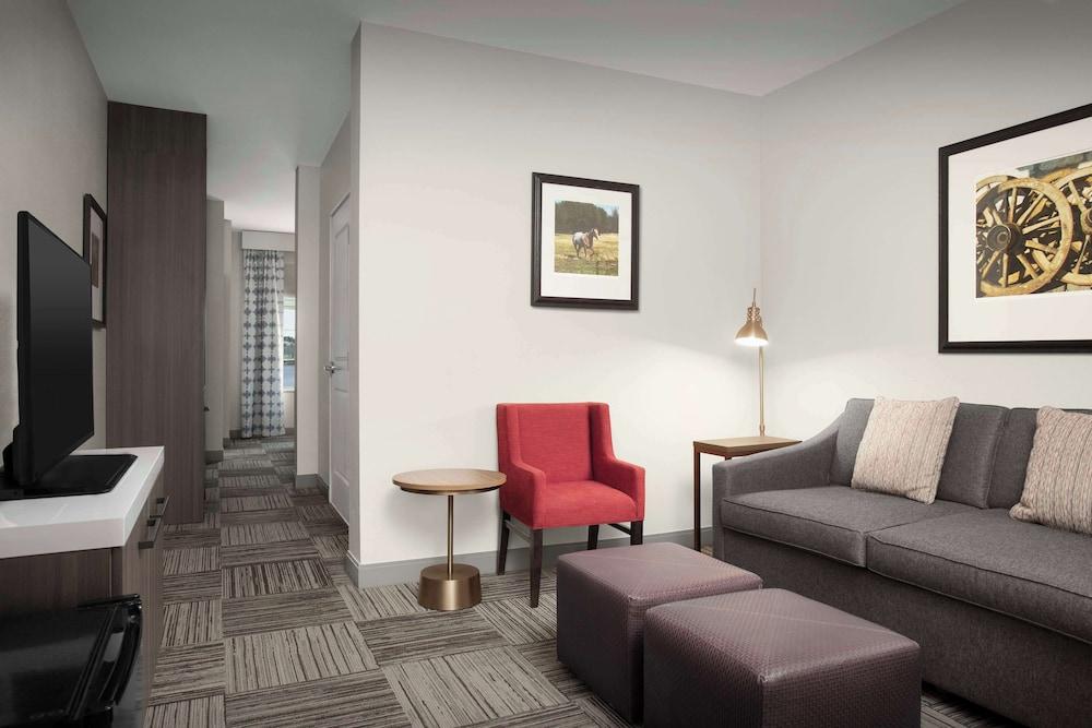 Hilton Garden Inn Granbury photo 9