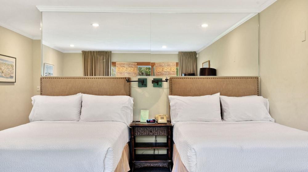 East Hampton House Resort photo 78