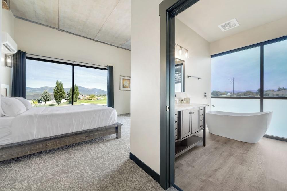 The Suites at Prairie Falls & Event Center photo 6