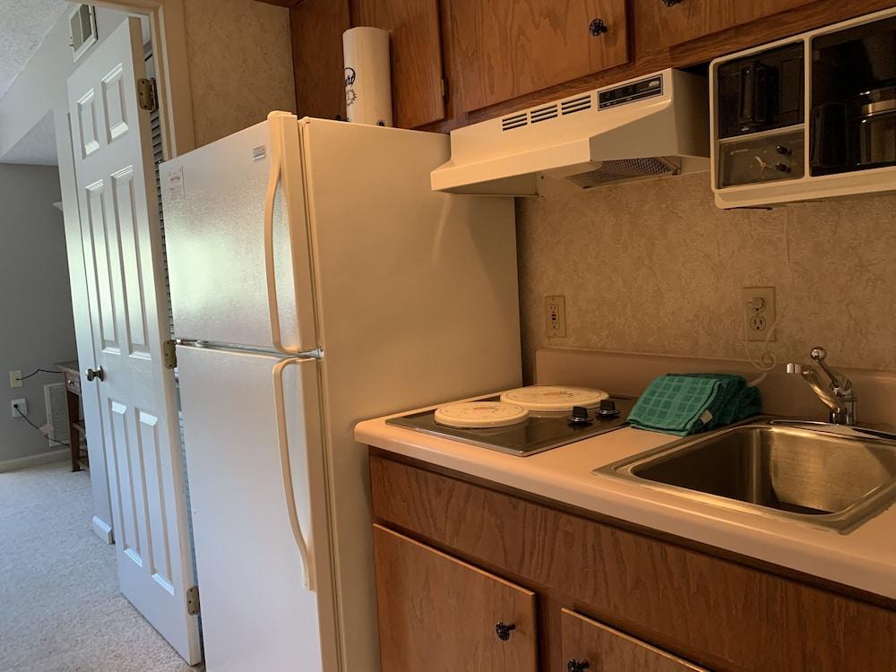 Laurel Inn Condominium photo 54