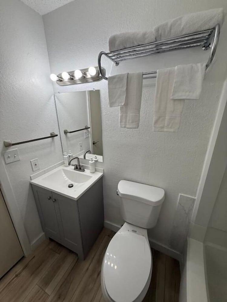 Hotel Simply Stay photo 14