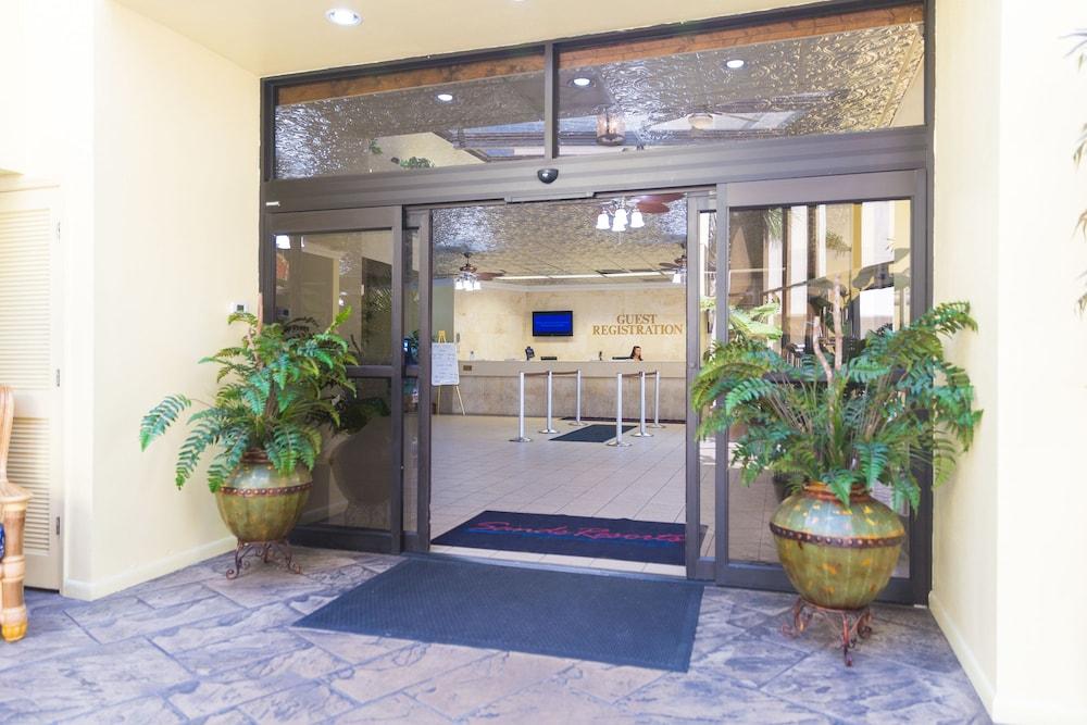 Sand Dunes Resort and Suites photo 2