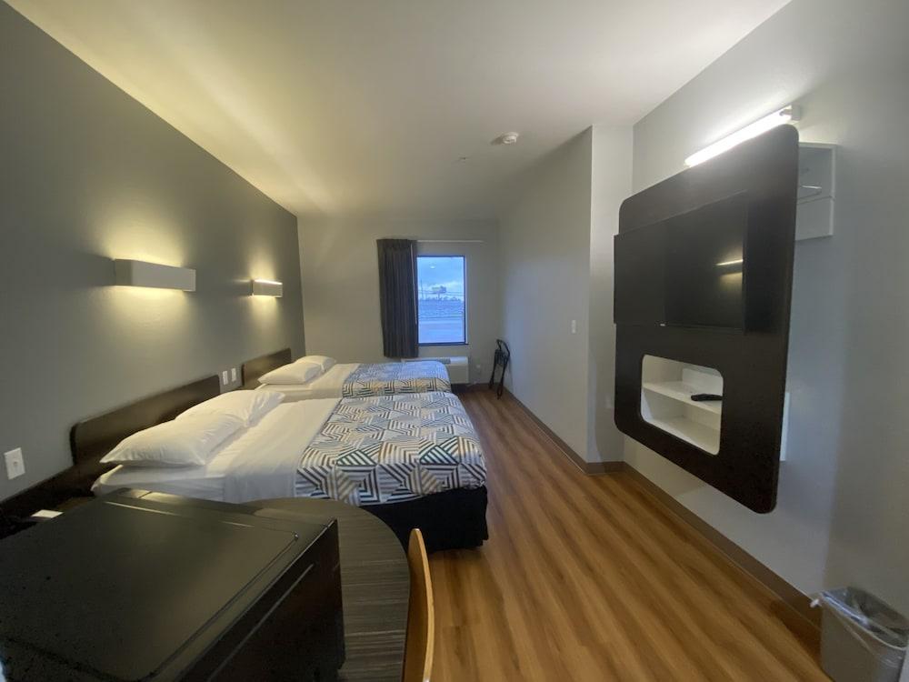 Studio 6 Suites Texas City, Tx – I-45 South photo 13