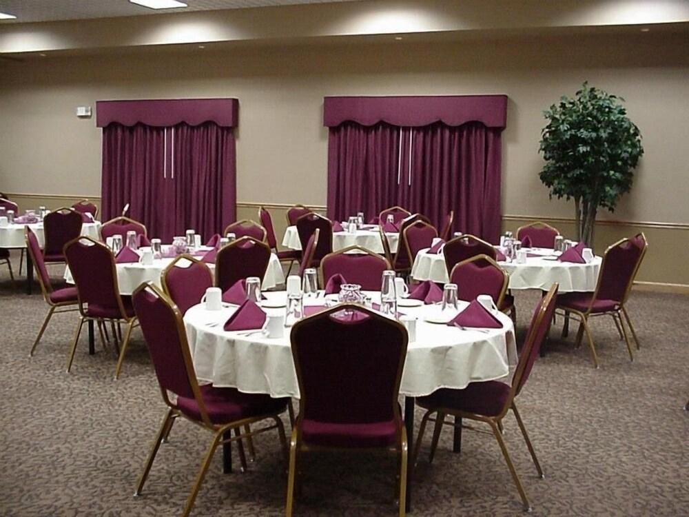 Fossil Creek Hotel And Suites photo 30
