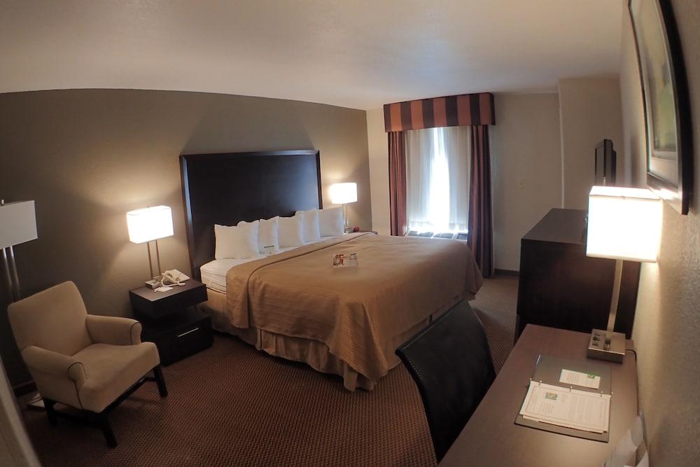 Quality Inn & Suites Winfield photo 10