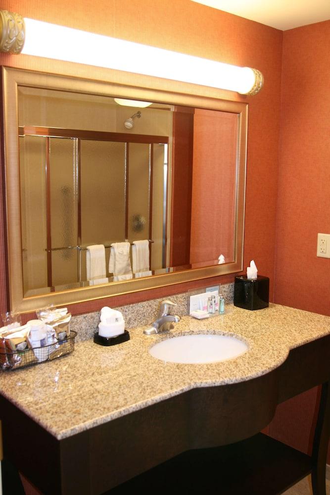 Hampton Inn Jacksonville-Anniston Area photo 41