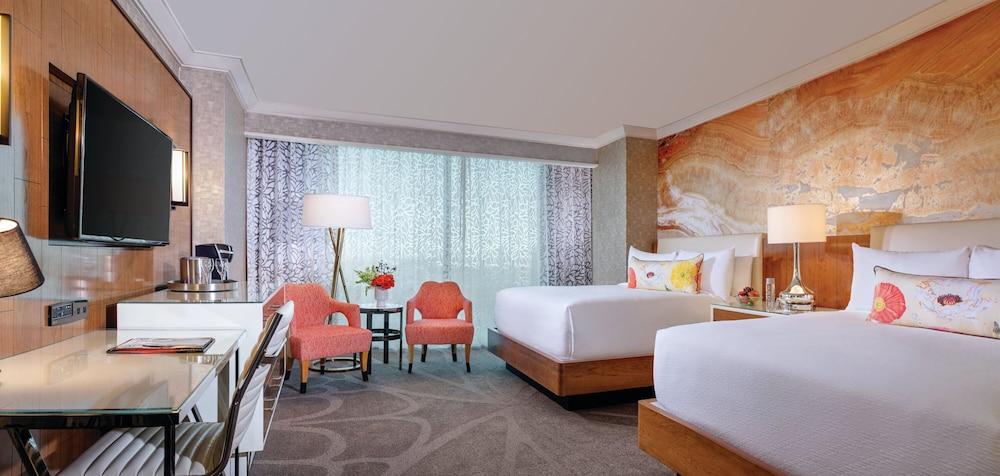 Mandalay Bay Resort And Casino photo 11