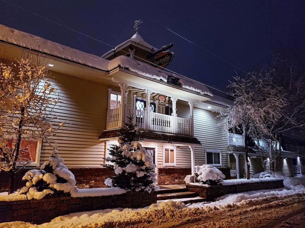 Parkway Inn of Jackson Hole photo 57