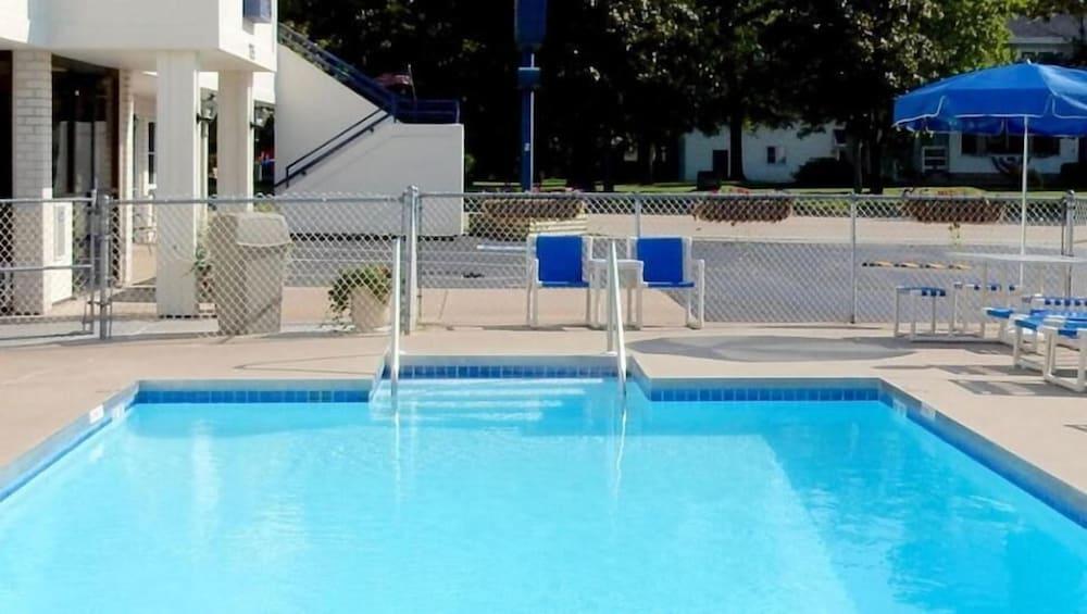 Dells Park Motel photo 21