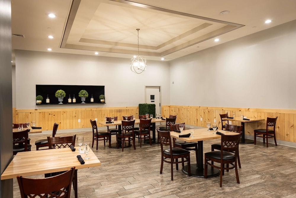 Inn at the Colonnade Baltimore - a DoubleTree by Hilton photo 52