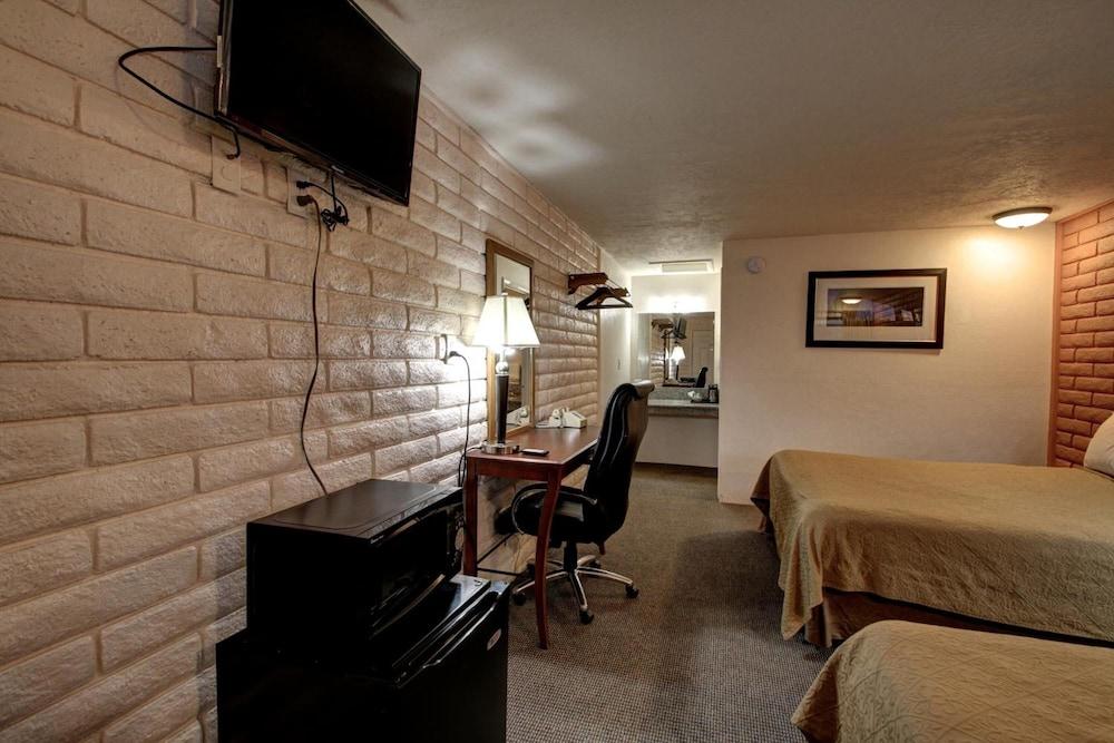 Country Inn photo 29