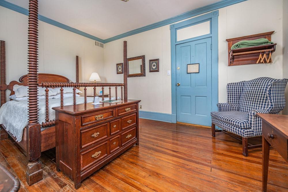 Wayside Inn photo 27