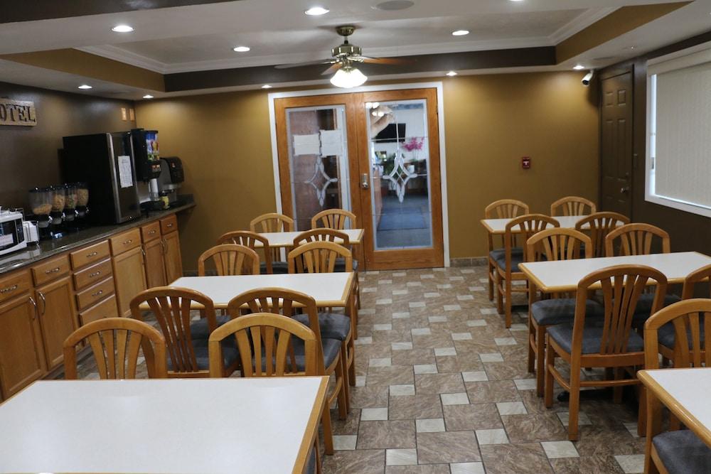 Amber Inn Motel Le Mars photo 22