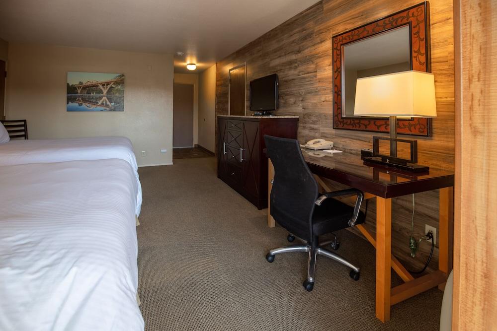 Riverside Inn photo 66