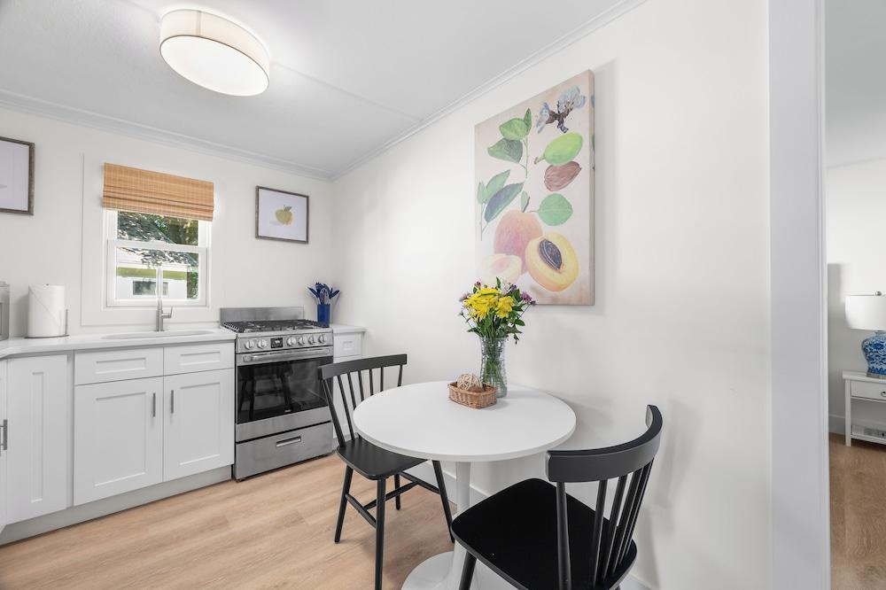 Marina Bay Cottages photo 20