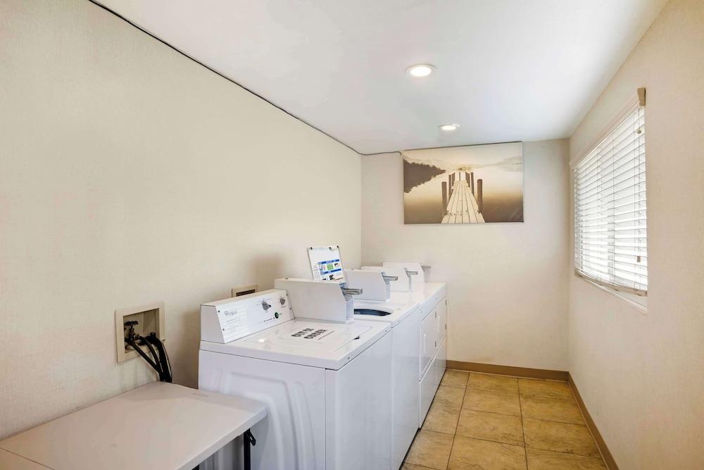 Best Western Shadow Inn photo 32