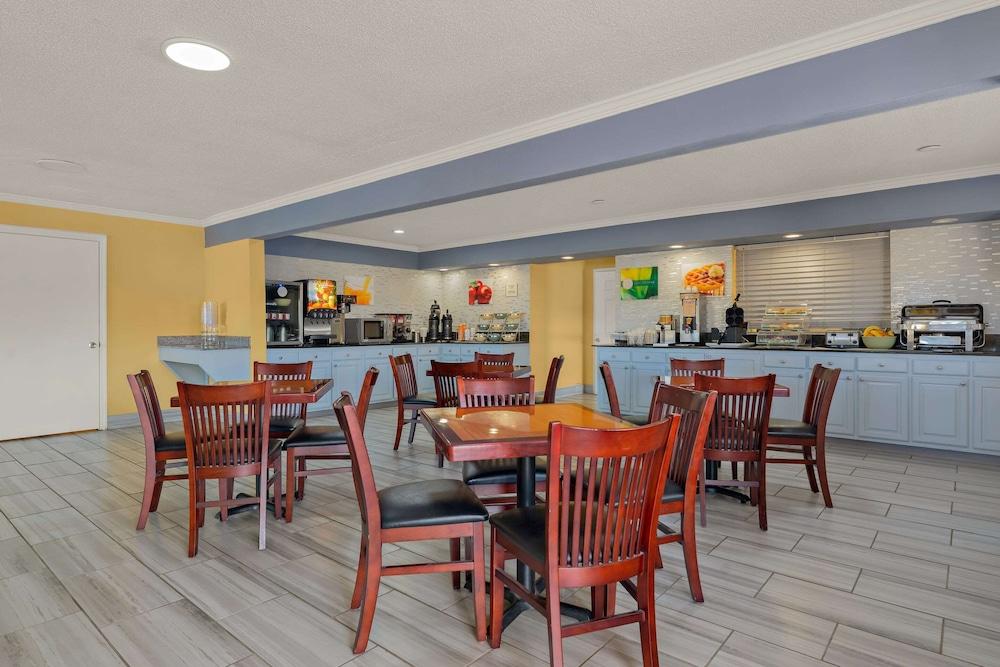Quality Inn & Suites Dublin photo 35