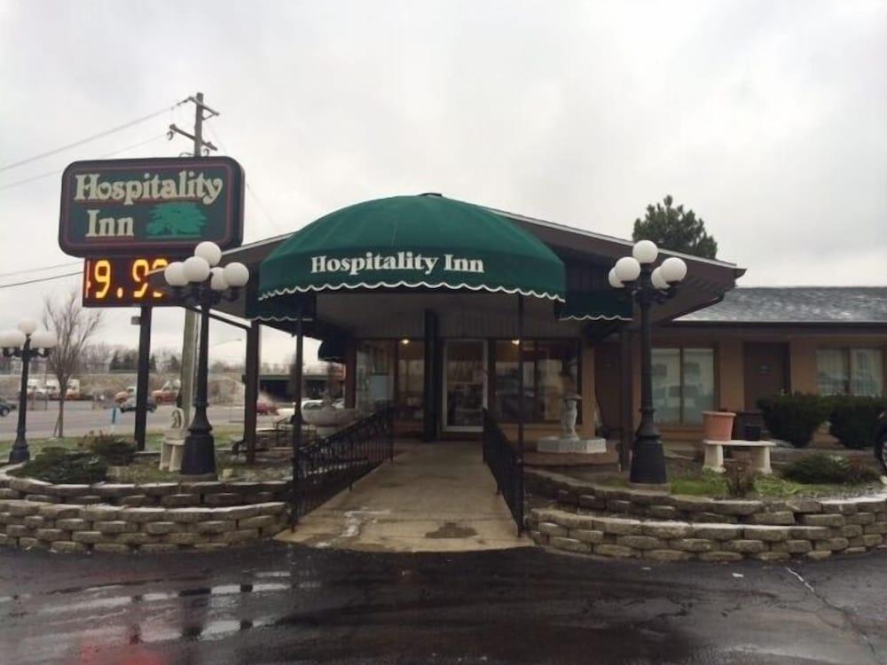 Hospitality Inn - Buffalo Airport photo 10