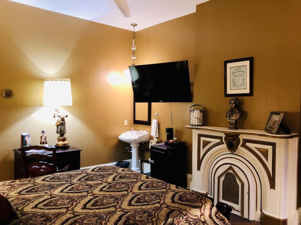 Symphony Hotel & Restaurant photo 18