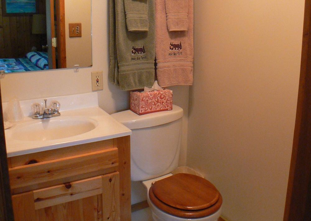 Smoky Bear Ranch Bed & Breakfast & Cabins photo 52
