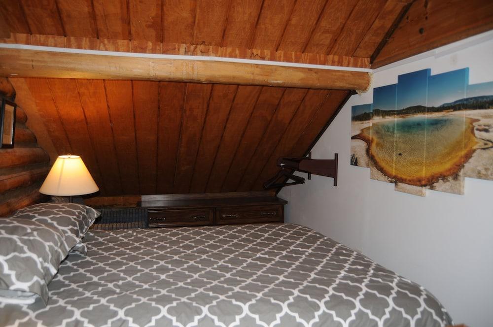 Yellowstone Motel - Adults Only photo 64