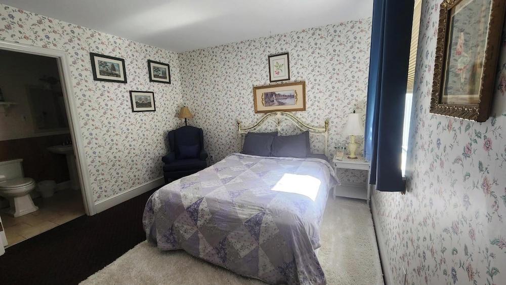 Greystone Manor Bed & Breakfast photo 19