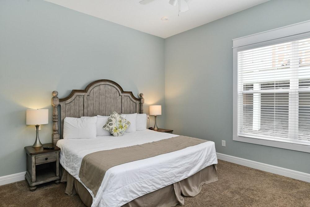 Bransons Nantucket photo 21