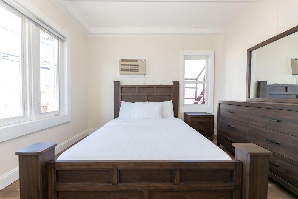 Seaside Sands Inn photo 42