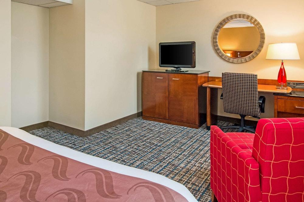Quality Inn & Suites Virginia MN photo 4