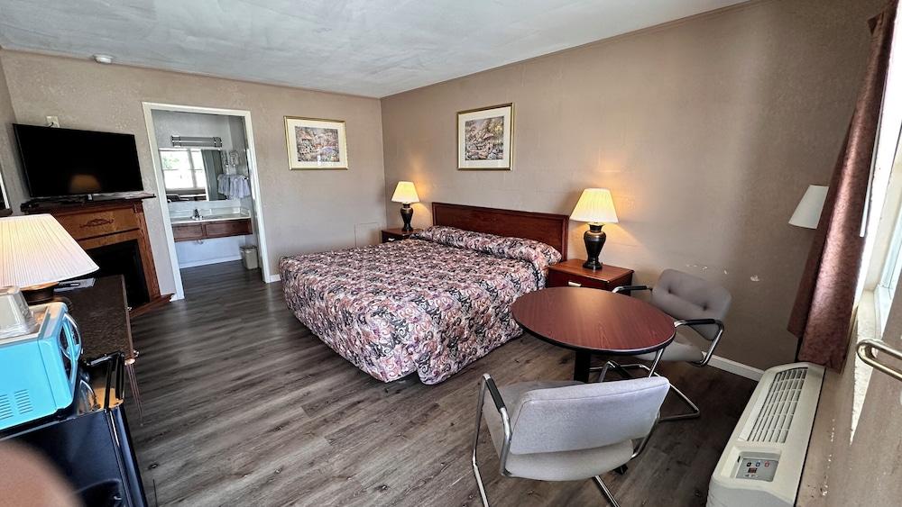 Botkins motel photo 21