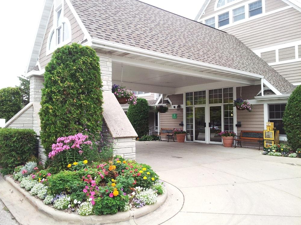 Bridgeport Waterfront Resort photo 99