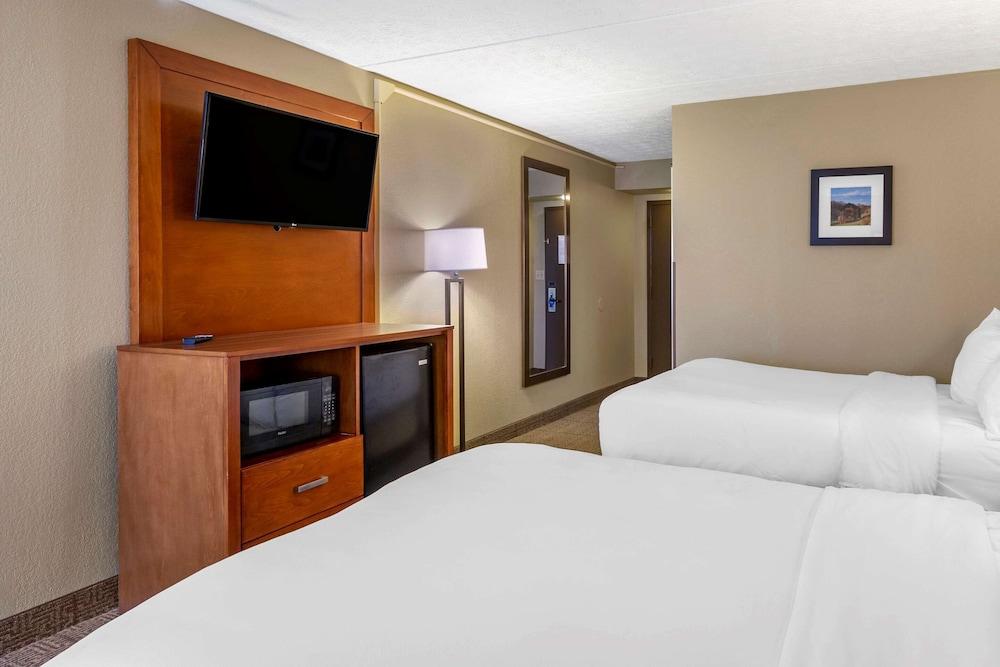 Comfort Inn Alliance photo 26