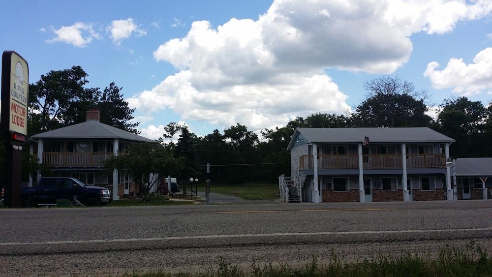 River Country Motor Lodge photo 34