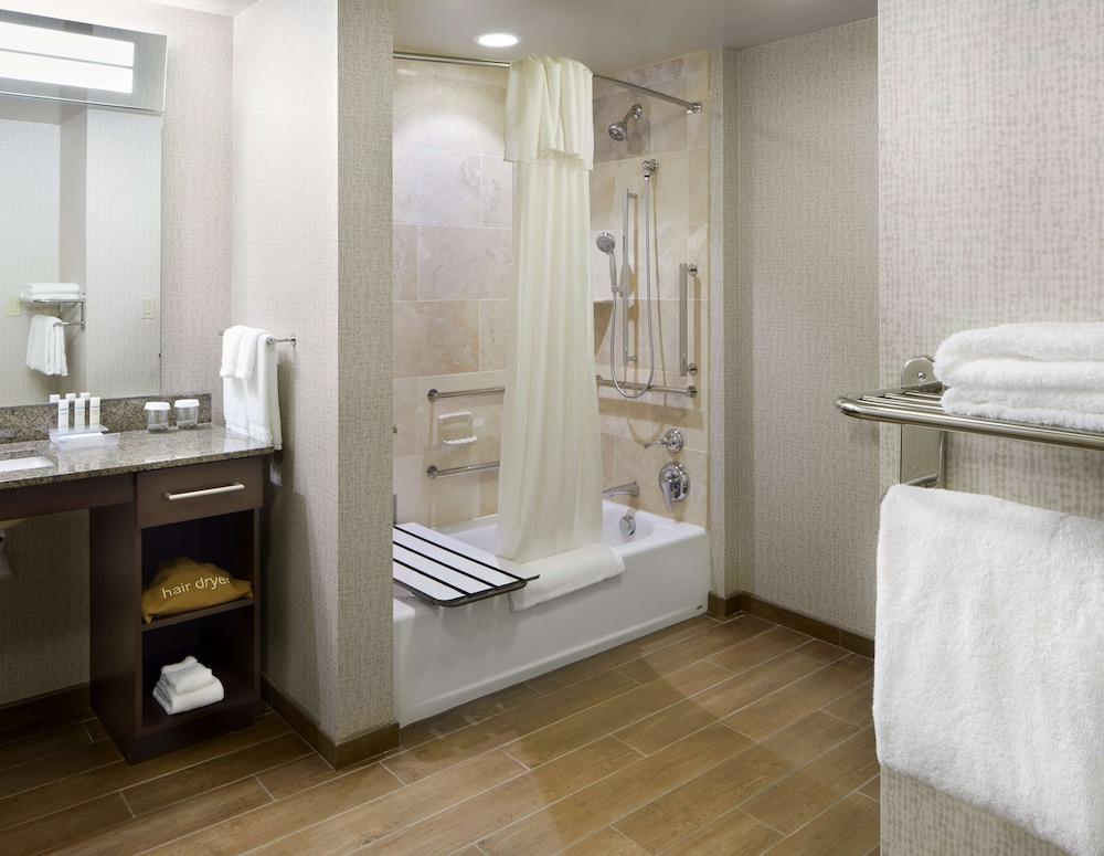 Homewood Suites Pittsburgh Airport photo 17