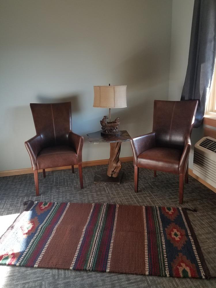 406 Lodge photo 2