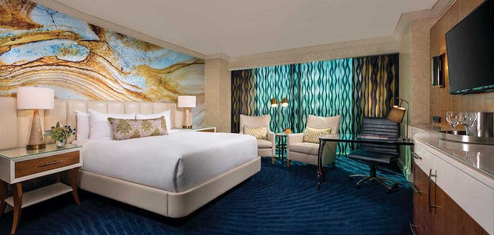 Mandalay Bay Resort And Casino photo 17