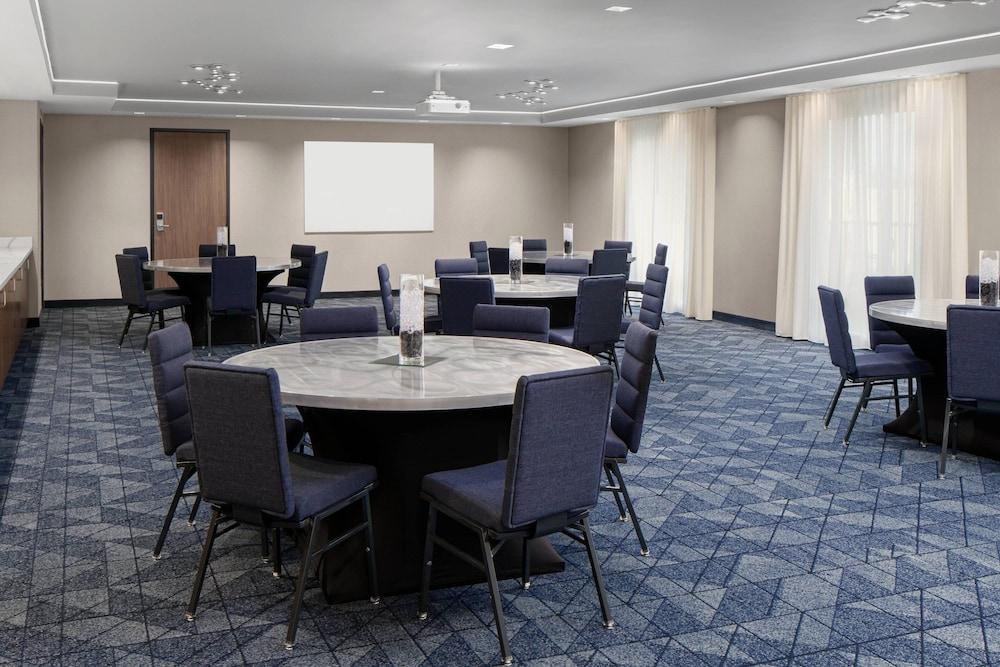 Courtyard by Marriott Houston I-10 West/Memorial photo 10