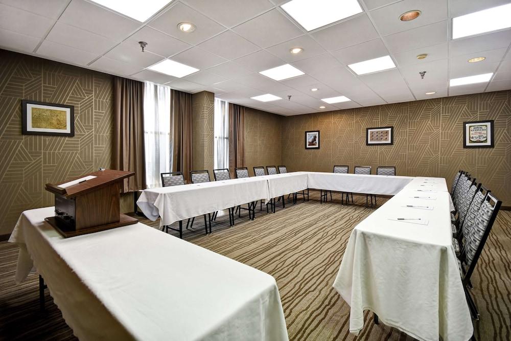 Hampton Inn I-75 Lexington/Hamburg Area photo 44