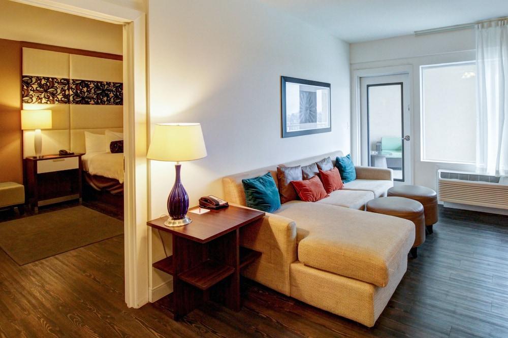 Hotel Indigo WACO - BAYLOR by IHG photo 8