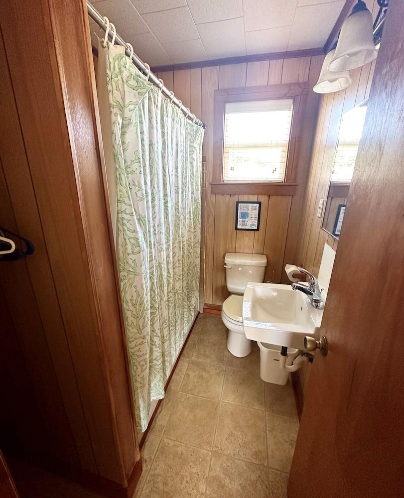 SandSpur Ocean Cottages photo 2