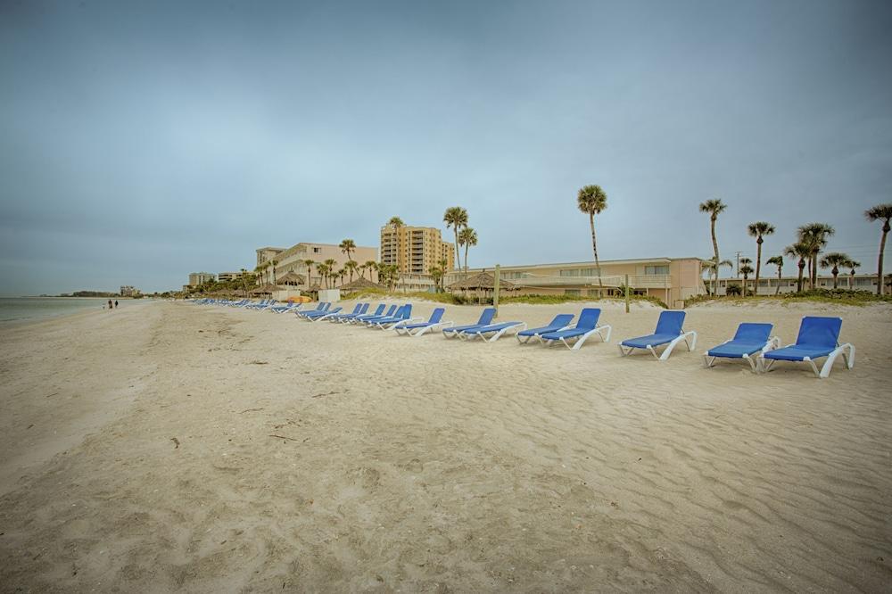Sandcastle Resort at Lido Beach photo 14