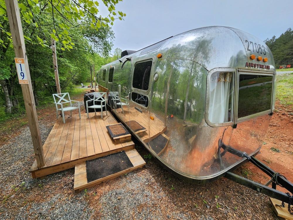Emberglow Outdoor Resort photo 2
