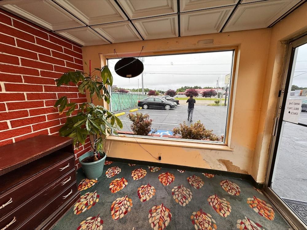 Cloverleaf Motel Richmond Near Turnpike photo 13