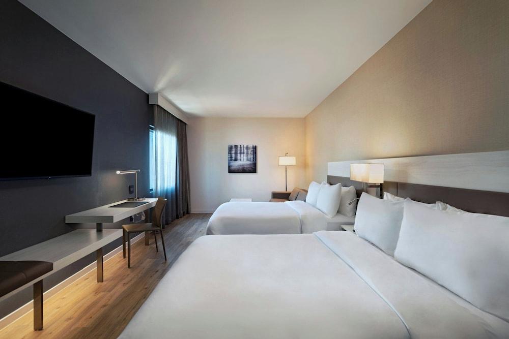 AC Hotel by Marriott Phoenix North Norterra photo 5