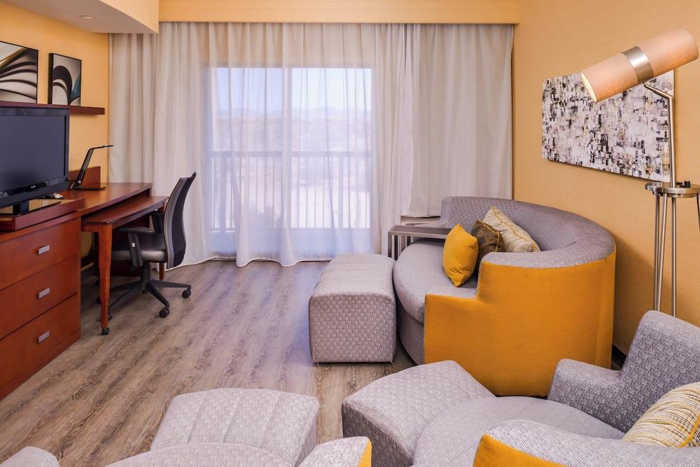 Courtyard Marriott Victorville photo 19